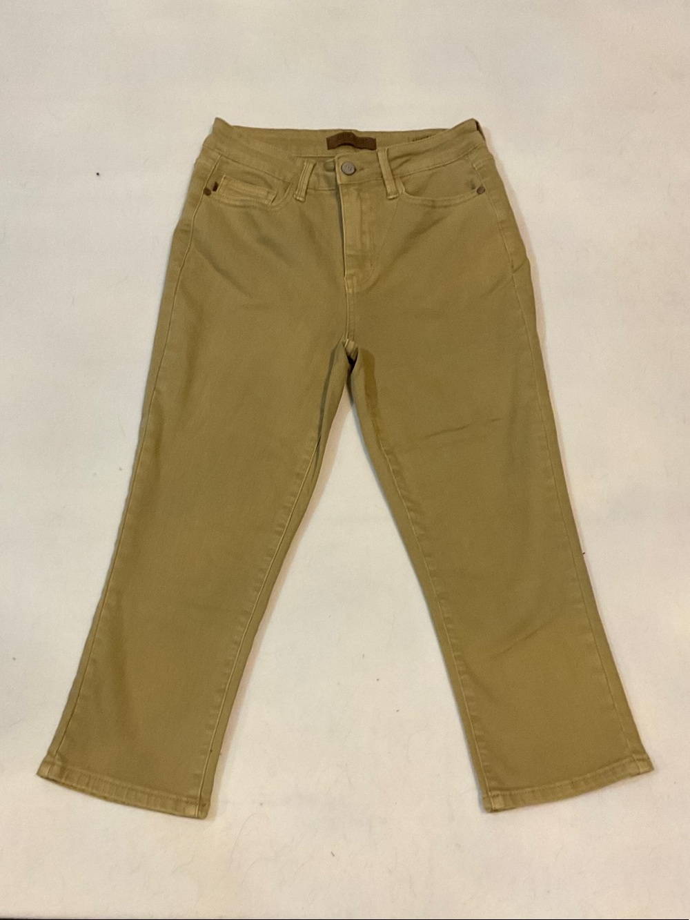 Judy Blue Garment died khaki color High-Rise capris